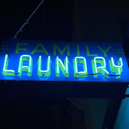 Family Laundry & Spa Sacramento Dış mekan fotoğraf